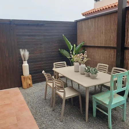 Wind Sheltered, Big Chill Out,3 Rooms,2 Bath Dom wakacyjny Majanicho