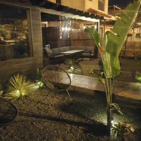 Wind Sheltered, Big Chill Out,3 Rooms,2 Bath Dom wakacyjny Majanicho