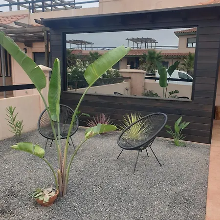 Wind Sheltered, Big Chill Out,3 Rooms,2 Bath Dom wakacyjny Majanicho